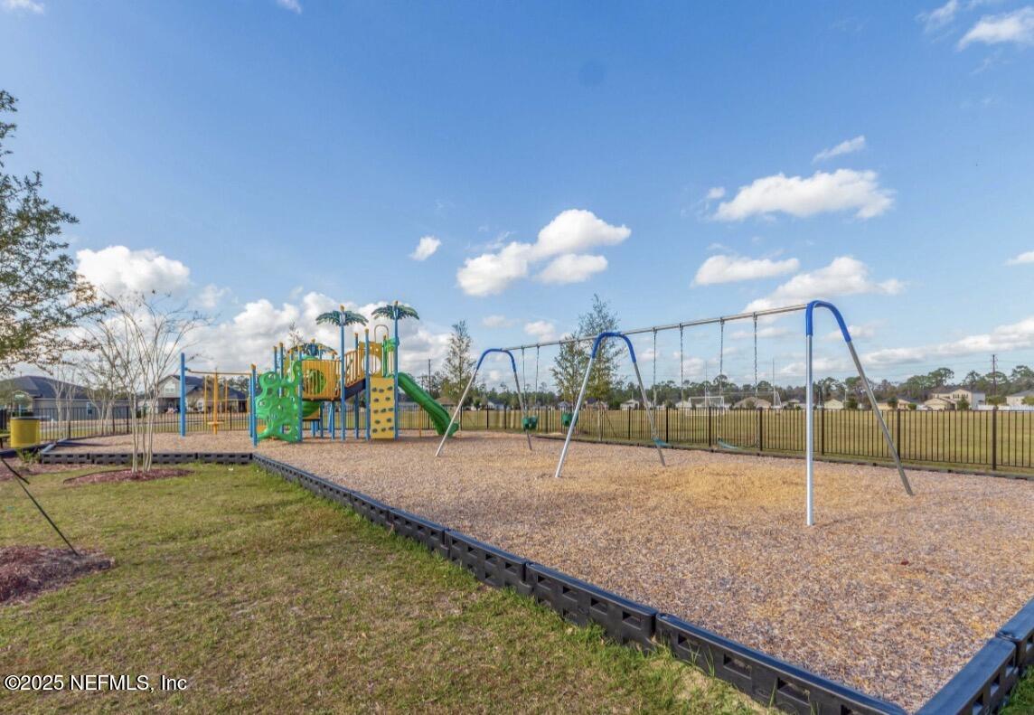 4068 Great Falls Loop Middleburg, FL 32068 - Photo 35 of 36 a view of a backyard