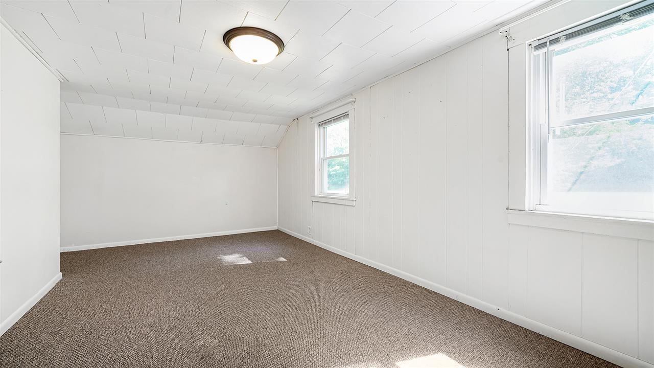 2436 South Ridge Road Oregon, IL 61061 - Photo 15 of 33 an empty room with a window