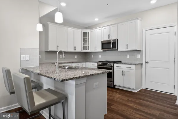 $3,300 | 14937 River Walk Way, Woodbridge, VA 22191