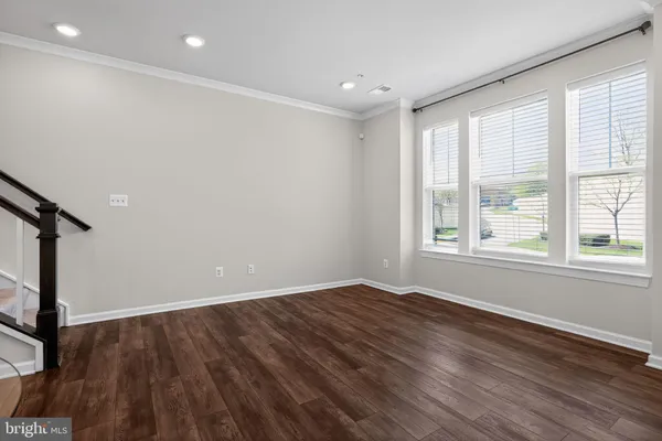 $3,300 | 14937 River Walk Way, Woodbridge, VA 22191