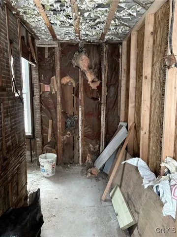 $47,000 | 97 West Cayuga Street, Oswego, NY 13126