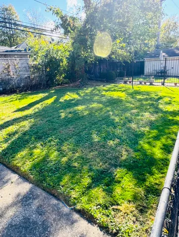 $1,880 | 9677 South Crandon Avenue, Unit NONE, Chicago, IL 60617