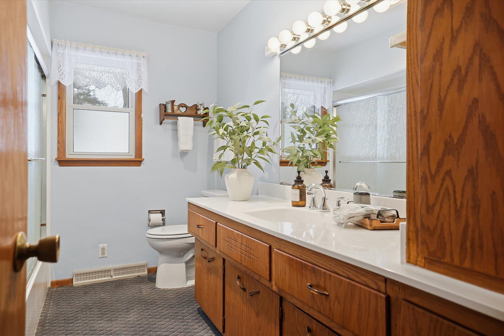 N4059 Rome Road Rubicon, WI 53078 - Photo 19 of 28 Full Bath