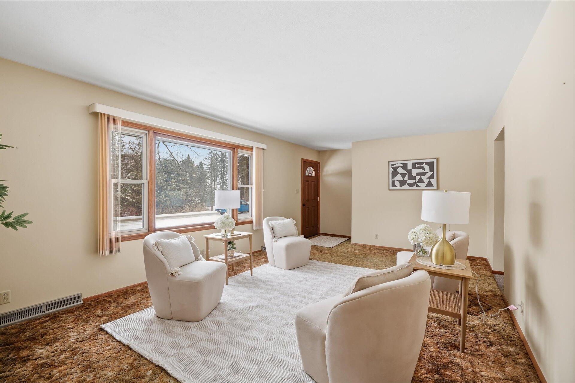 N4059 Rome Road Rubicon, WI 53078 - Photo 6 of 28 Living Room