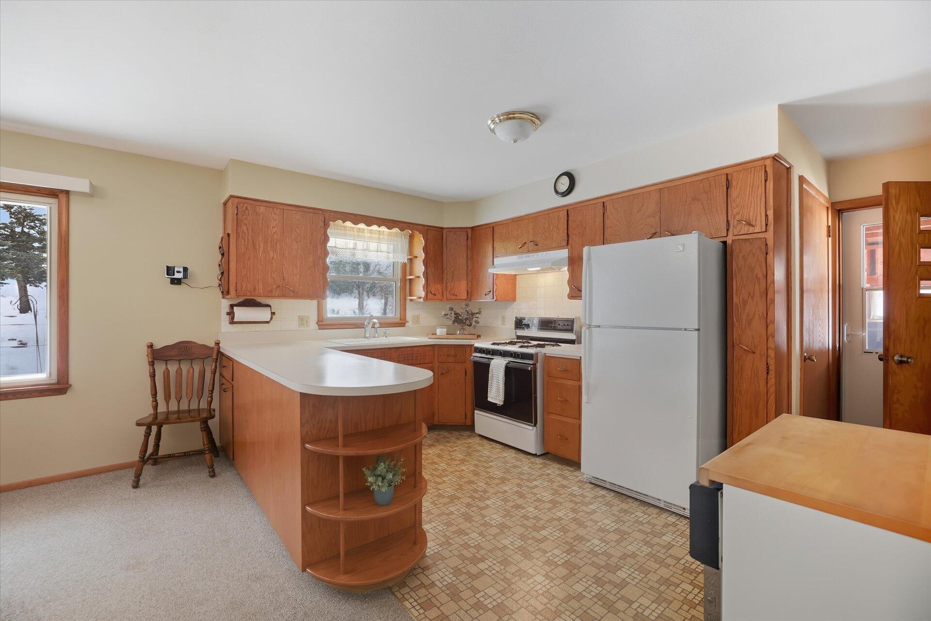 N4059 Rome Road Rubicon, WI 53078 - Photo 8 of 28 Kitchen