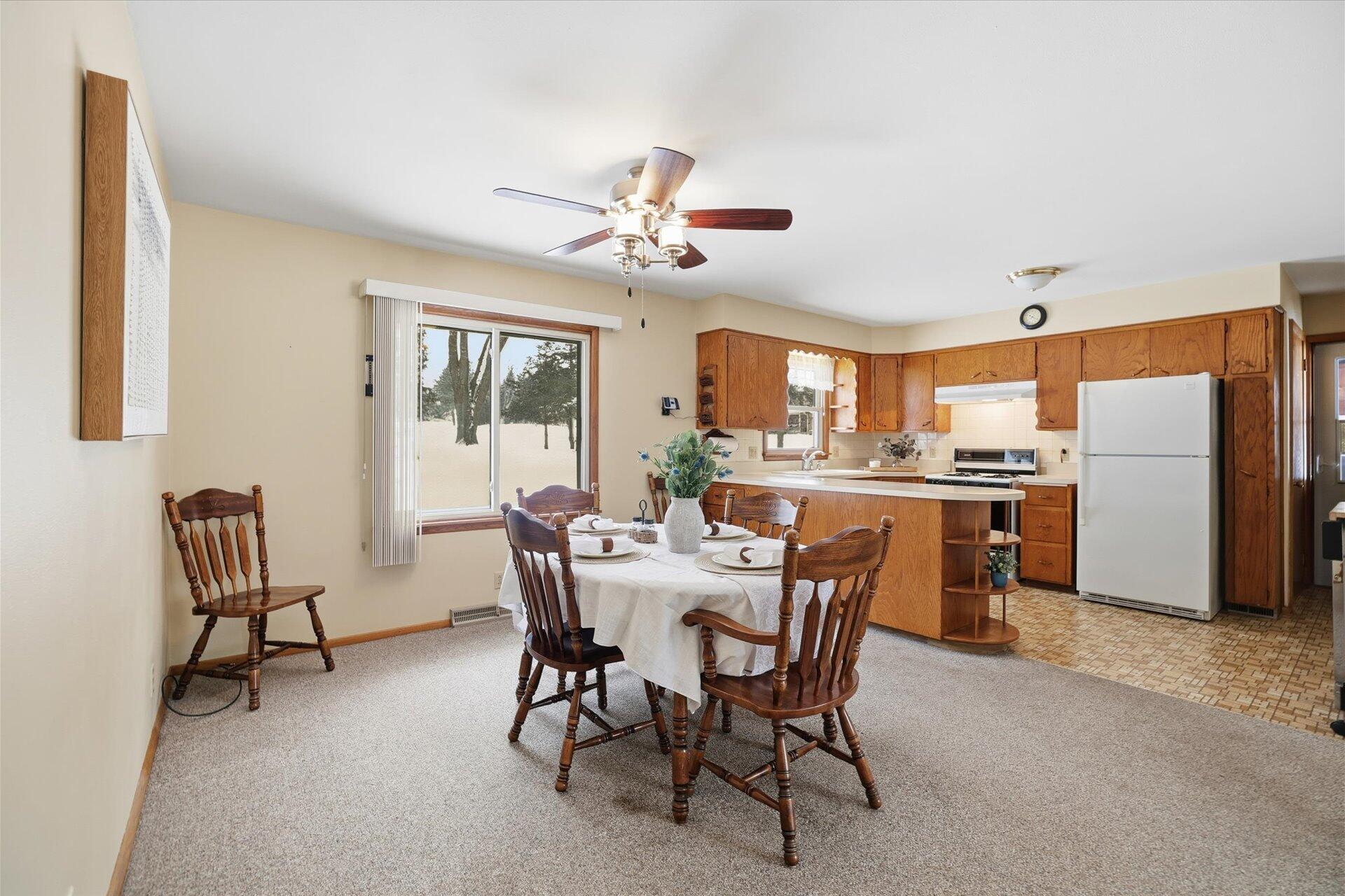 N4059 Rome Road Rubicon, WI 53078 - Photo 10 of 28 Dinette/Kitchen