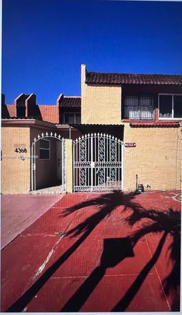 $2,500 | 4372 West 11th Lane, Unit 30, Hialeah, FL 33012