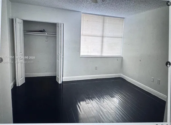 $2,500 | 4372 West 11th Lane, Unit 30, Hialeah, FL 33012