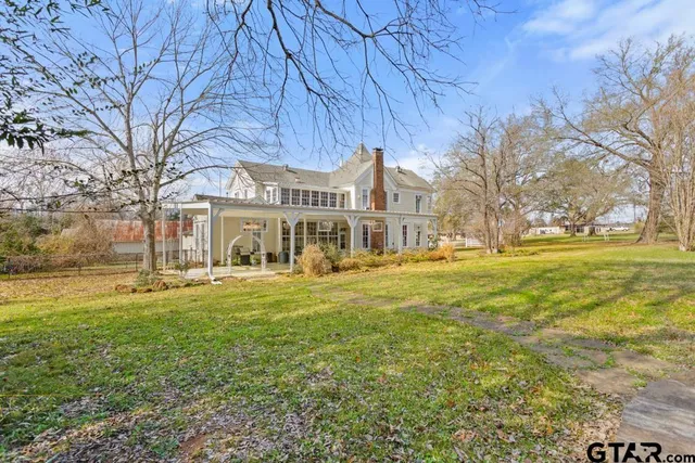 $524,900 | 301 West Larissa Street, Jacksonville, TX 75766