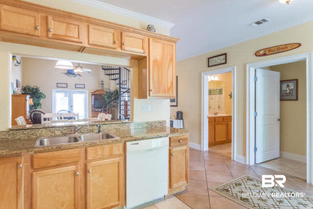 6046 Valhalla Avenue, Unit 6046 Pensacola, FL 32507 - Photo 9 of 46