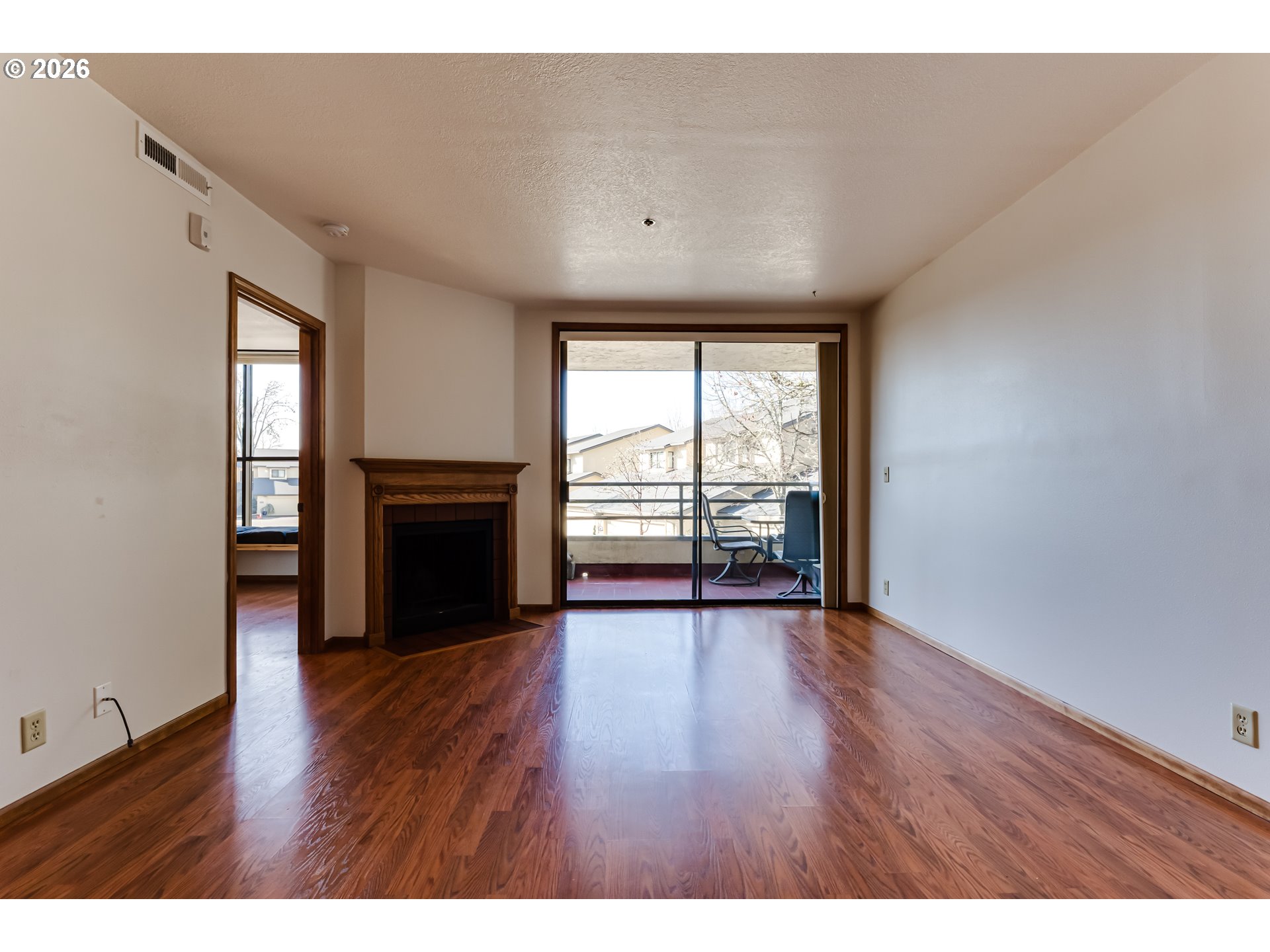 606 Wimbledon Court Eugene, OR 97401 - Photo 13 of 35