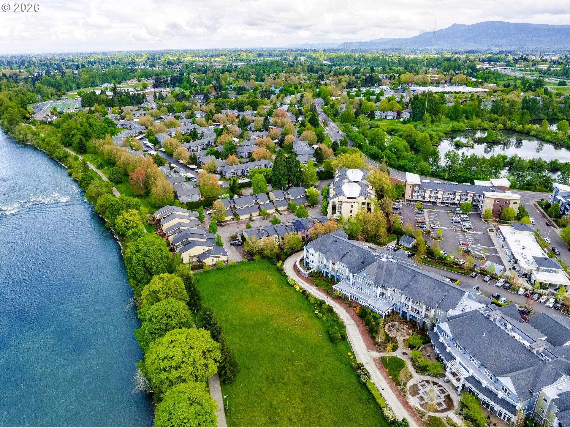 606 Wimbledon Court Eugene, OR 97401 - Photo 32 of 35