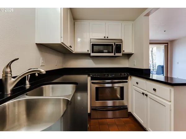 $265,000 | 606 Wimbledon Court, Eugene, OR 97401