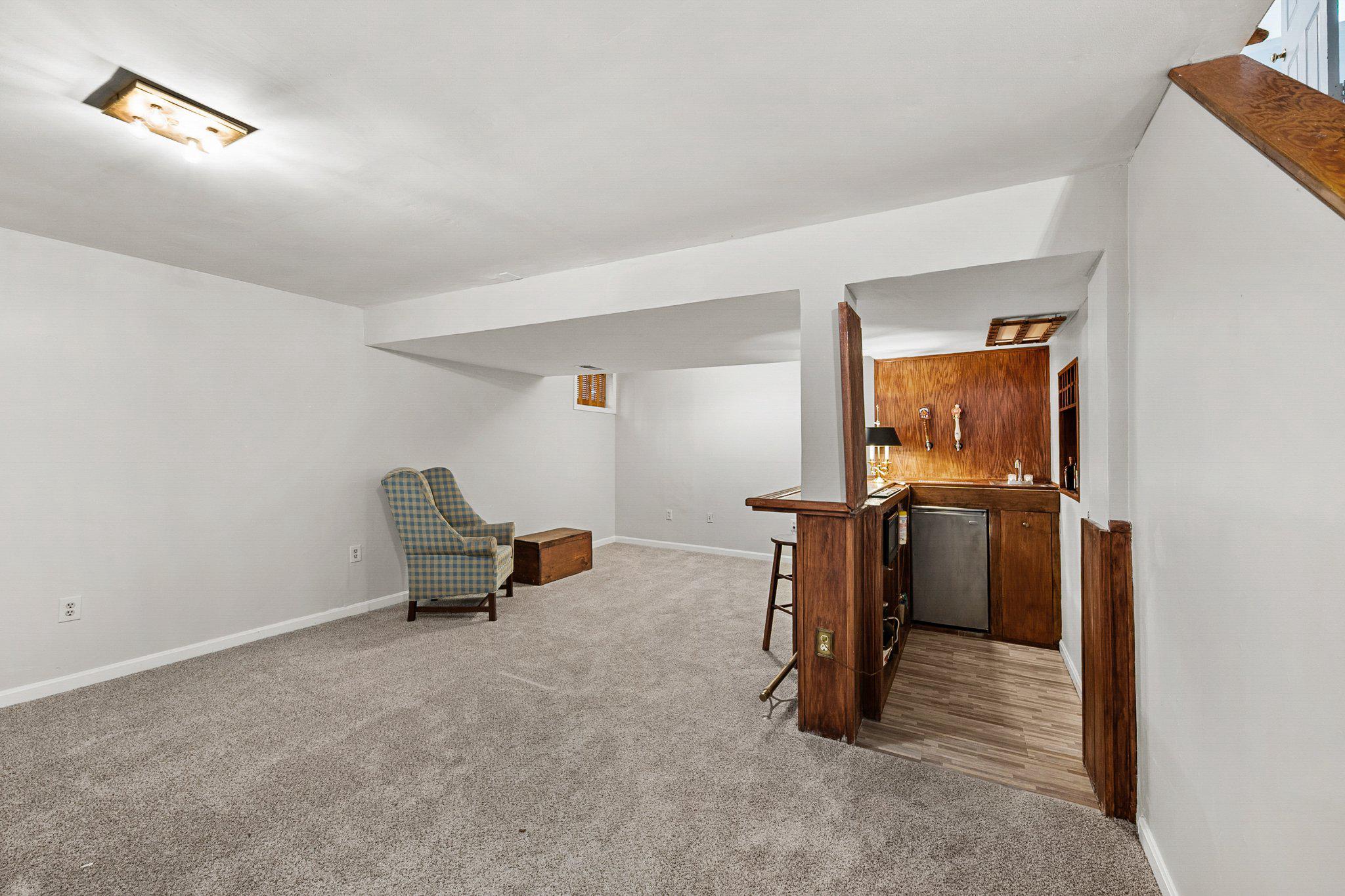 2085 Cobblestone Lane Reston, VA 20191 - Photo 37 of 64 Complete with a wet bar and functioning taps!