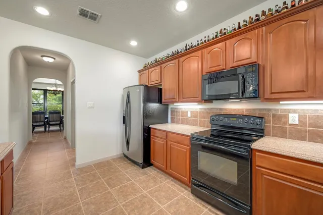 $739,500 | 995 Cielo Springs Drive, Blanco, TX 78606