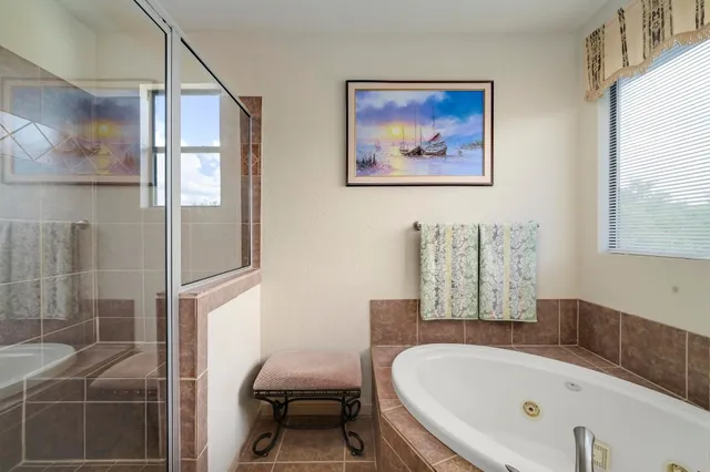 $739,500 | 995 Cielo Springs Drive, Blanco, TX 78606