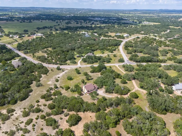 $739,500 | 995 Cielo Springs Drive, Blanco, TX 78606