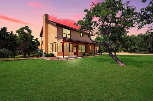 $739,500 | 995 Cielo Springs Drive, Blanco, TX 78606