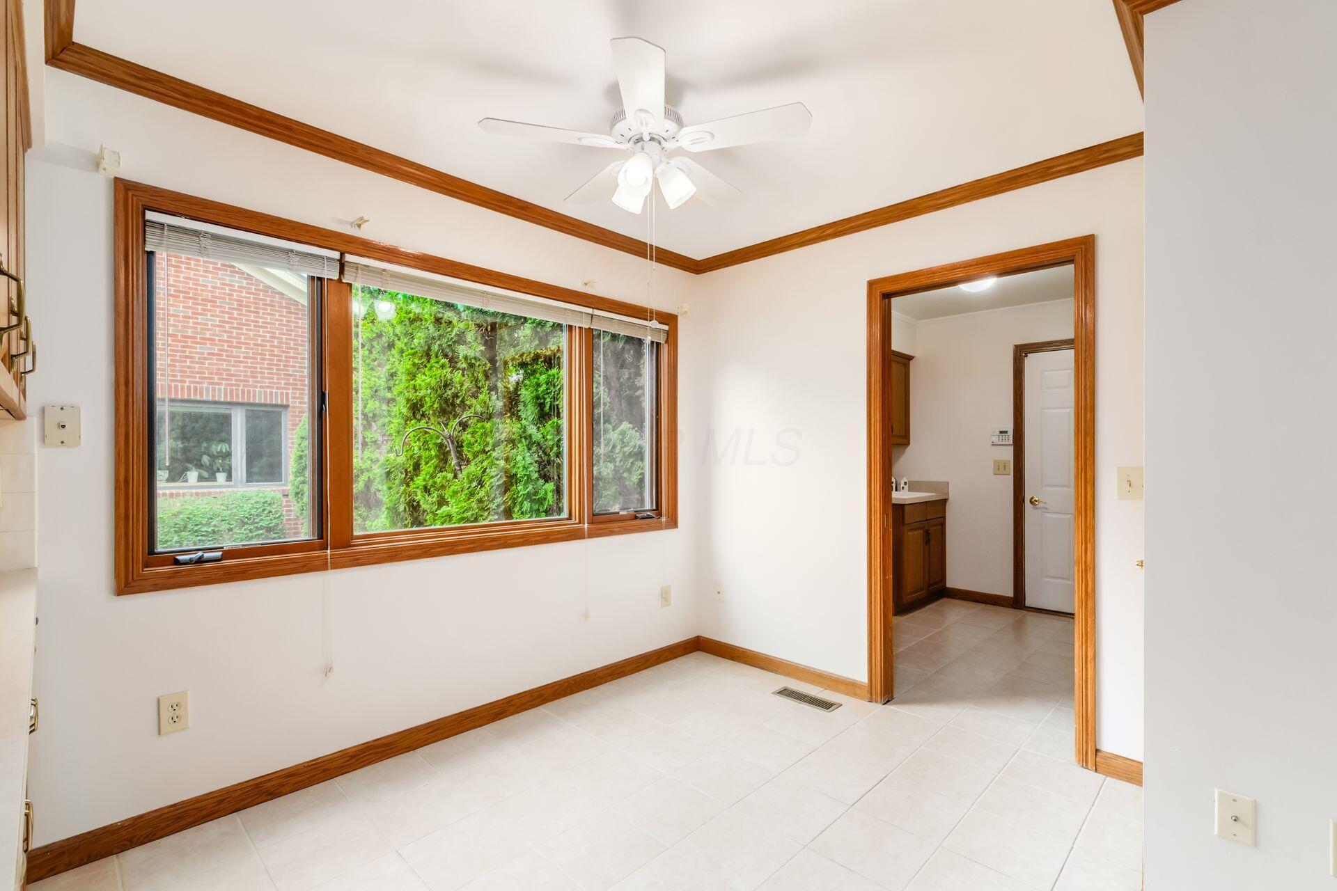 5717 Newgate Road Dublin, OH 43017 - Photo 12 of 33 015_te Rd Dublin OH 43017 USA