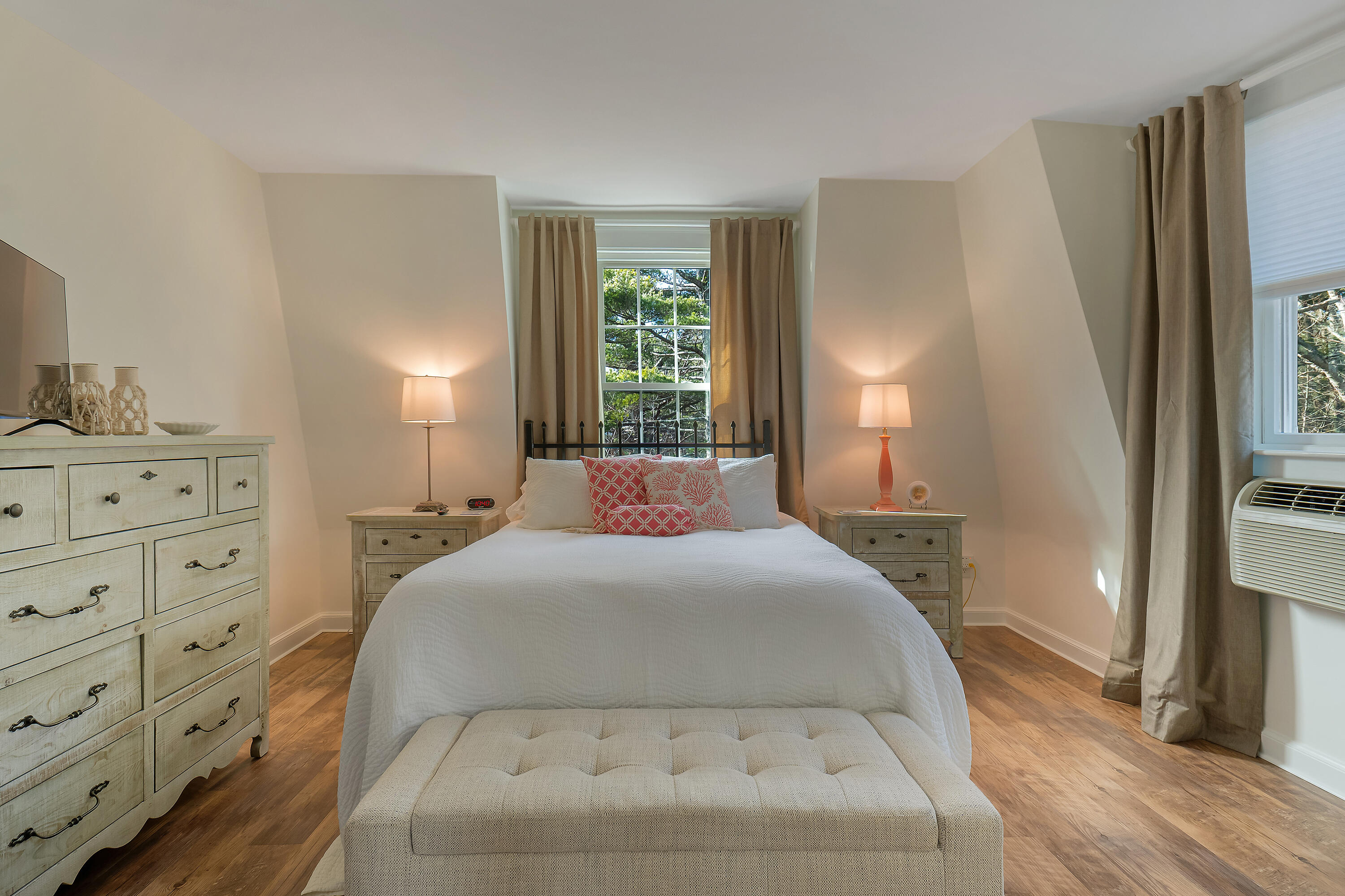 512 Shore Road, Unit 13 Ogunquit, ME 03907 - Photo 17 of 37 512 Shore Rd #13_136