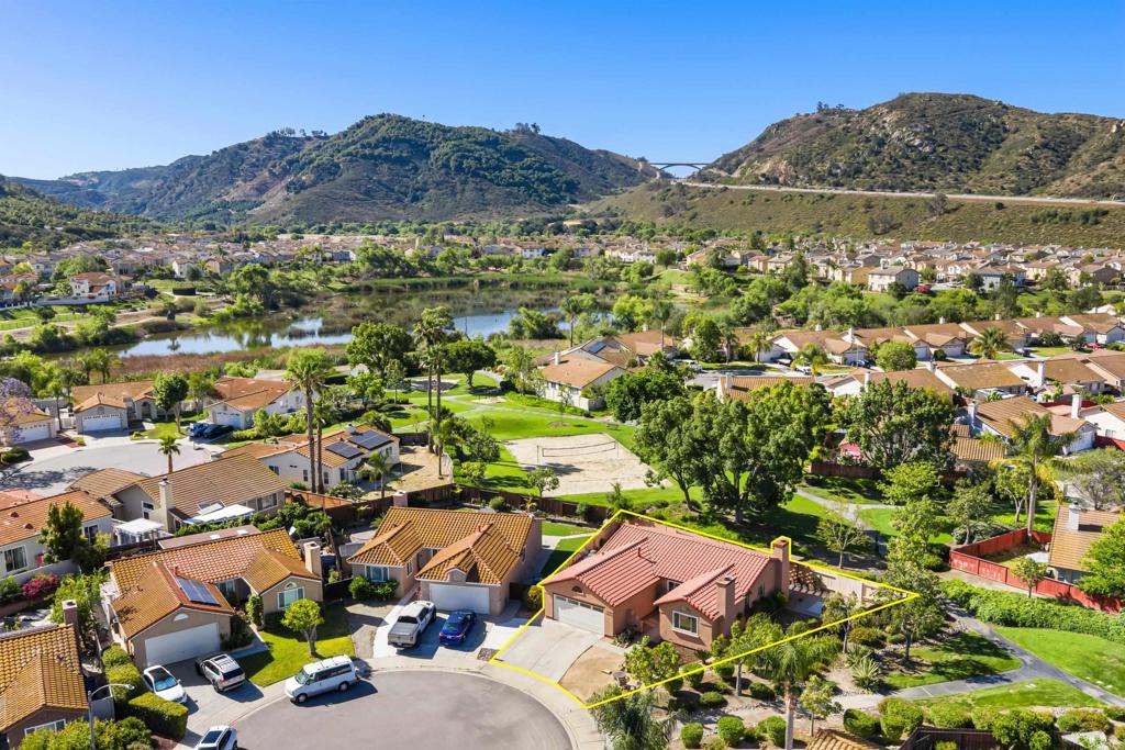 4903 Lake Park Court Fallbrook, CA 92028 - Photo 3 of 33 Cul de Sac