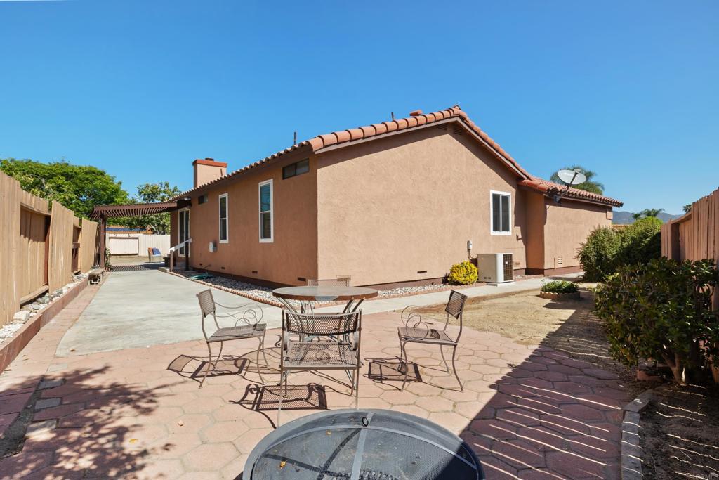 4903 Lake Park Court Fallbrook, CA 92028 - Photo 31 of 33