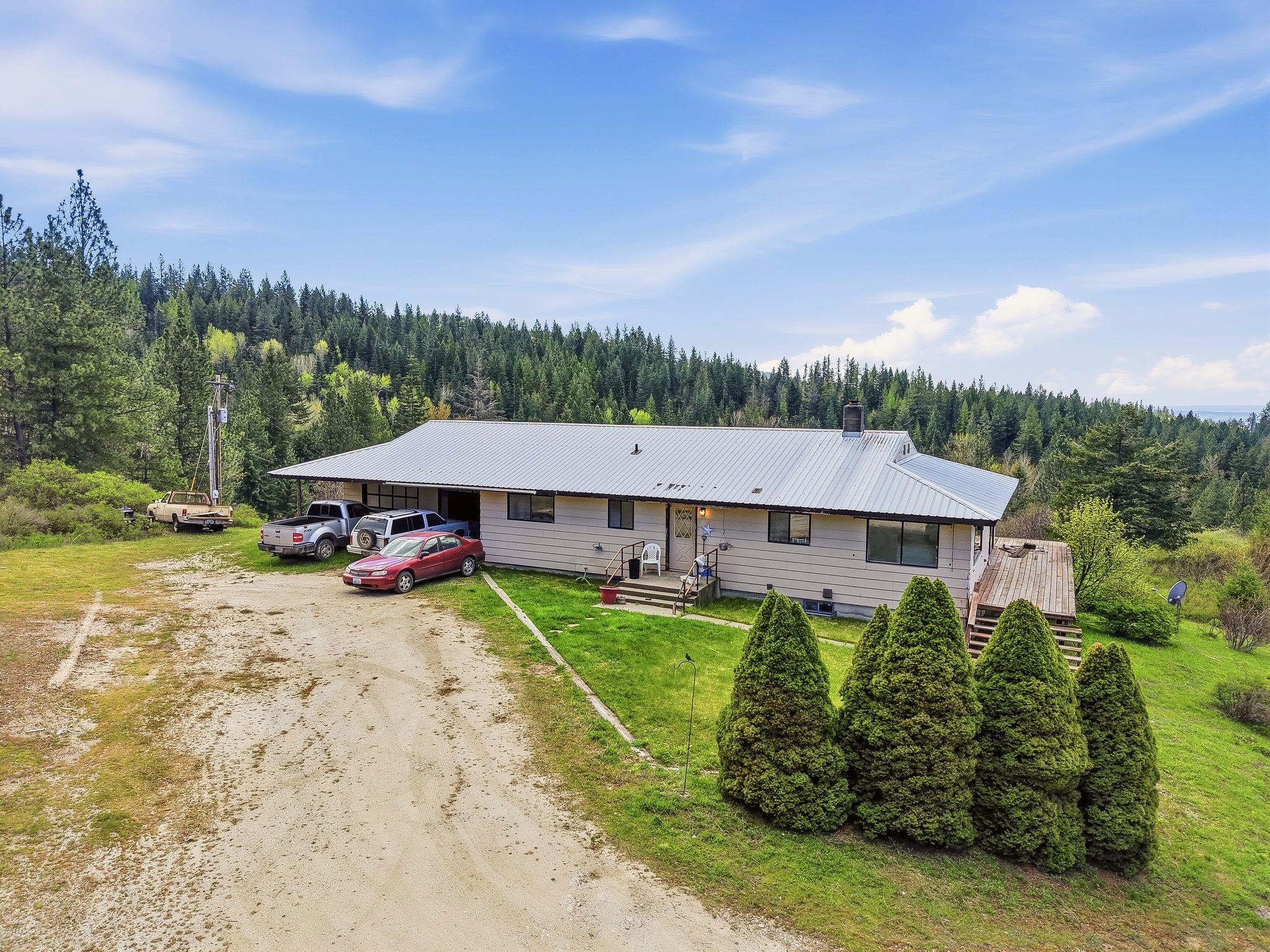 16617 East Blanchard Road Chattaroy, WA 99003 - Photo 2 of 15