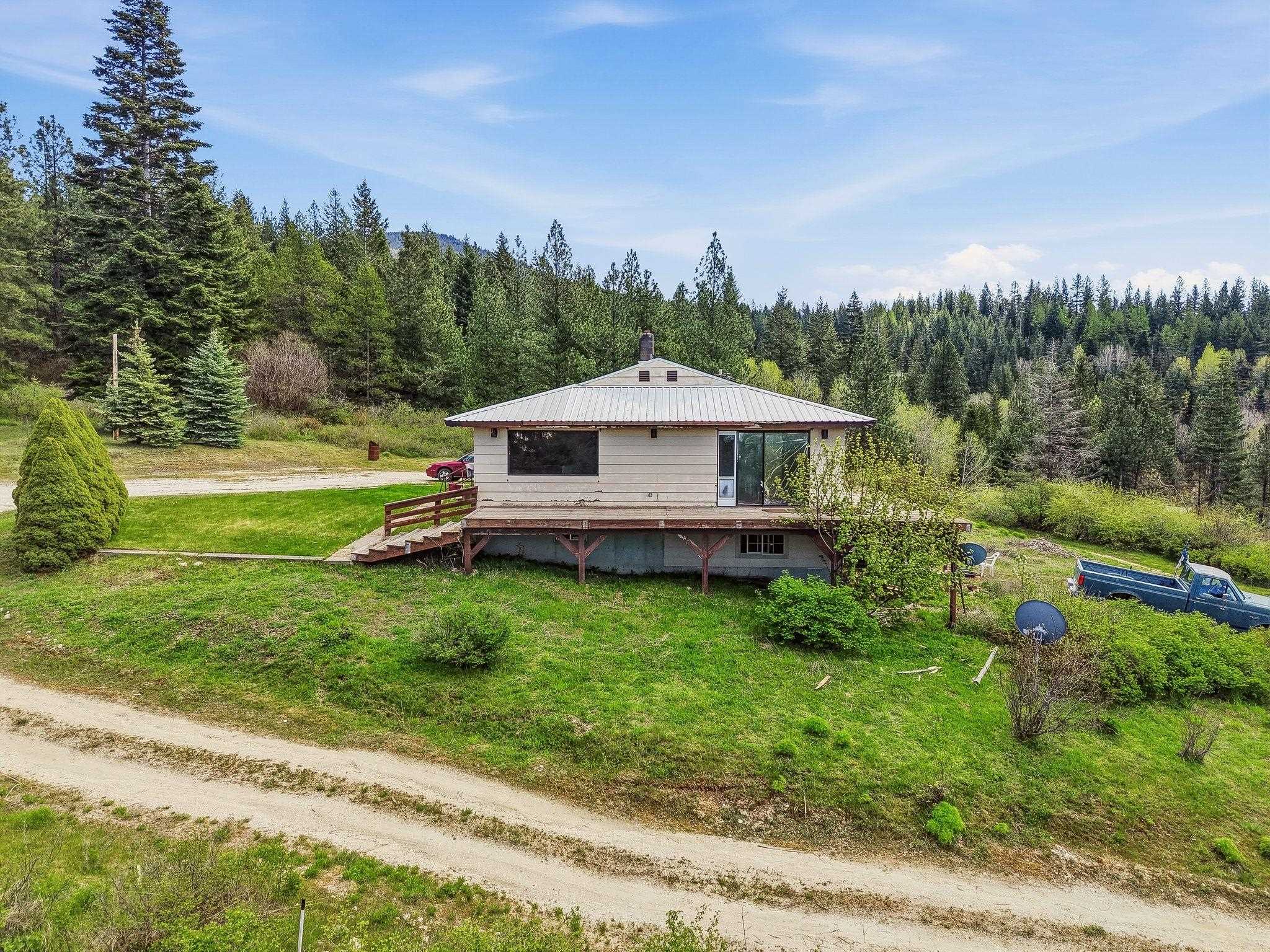 16617 East Blanchard Road Chattaroy, WA 99003 - Photo 3 of 15