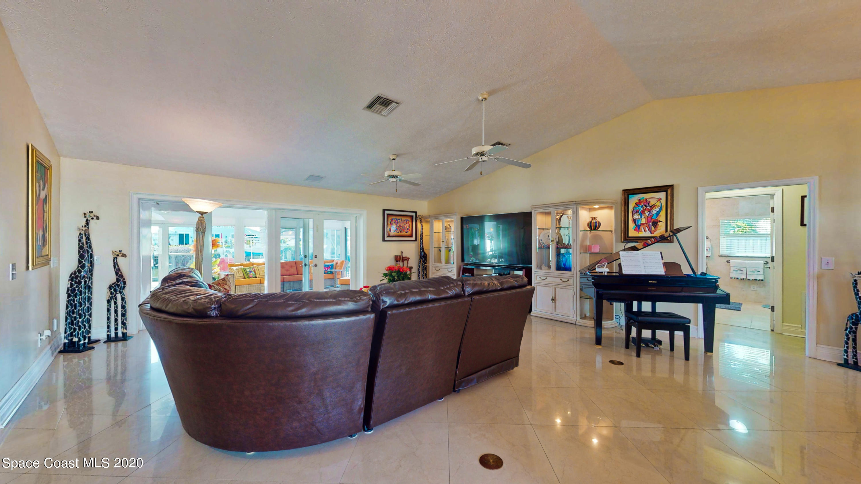 116 Queen Ann Court Fort Pierce, FL 34949 - Photo 8 of 51 116 Queen Ann(33)
