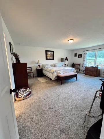 $390,000 | 8488 East Ash Road, Bloomfield, IN 47424