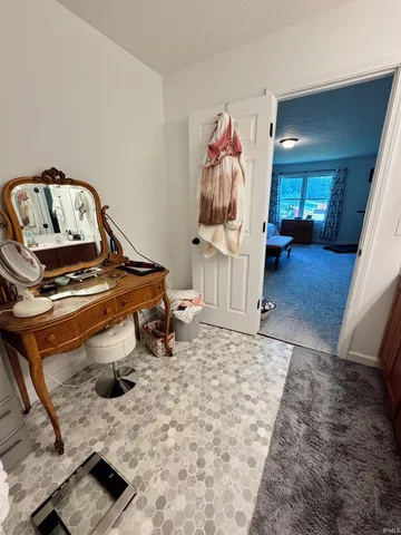 $390,000 | 8488 East Ash Road, Bloomfield, IN 47424