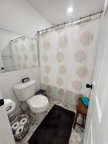 $390,000 | 8488 East Ash Road, Bloomfield, IN 47424