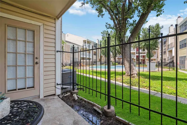 $130,000 | 2750 Holly Hall Street, Unit 1403, Houston, TX 77054
