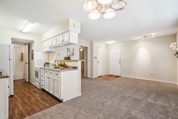 $130,000 | 2750 Holly Hall Street, Unit 1403, Houston, TX 77054