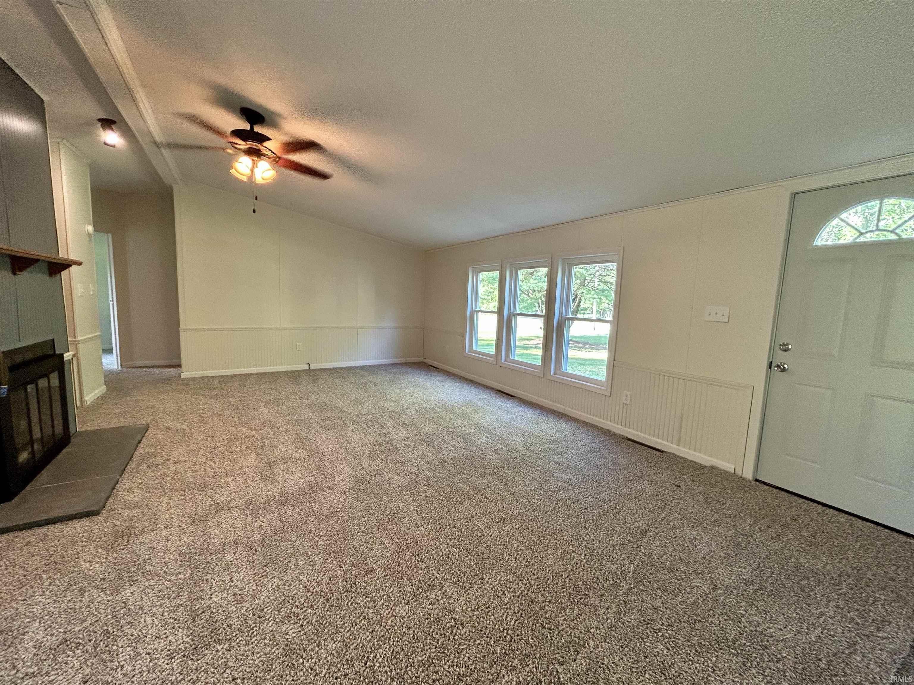 5250 South Country Club Road Warsaw, IN 46580 - Photo 11 of 33 Gallery Image 11