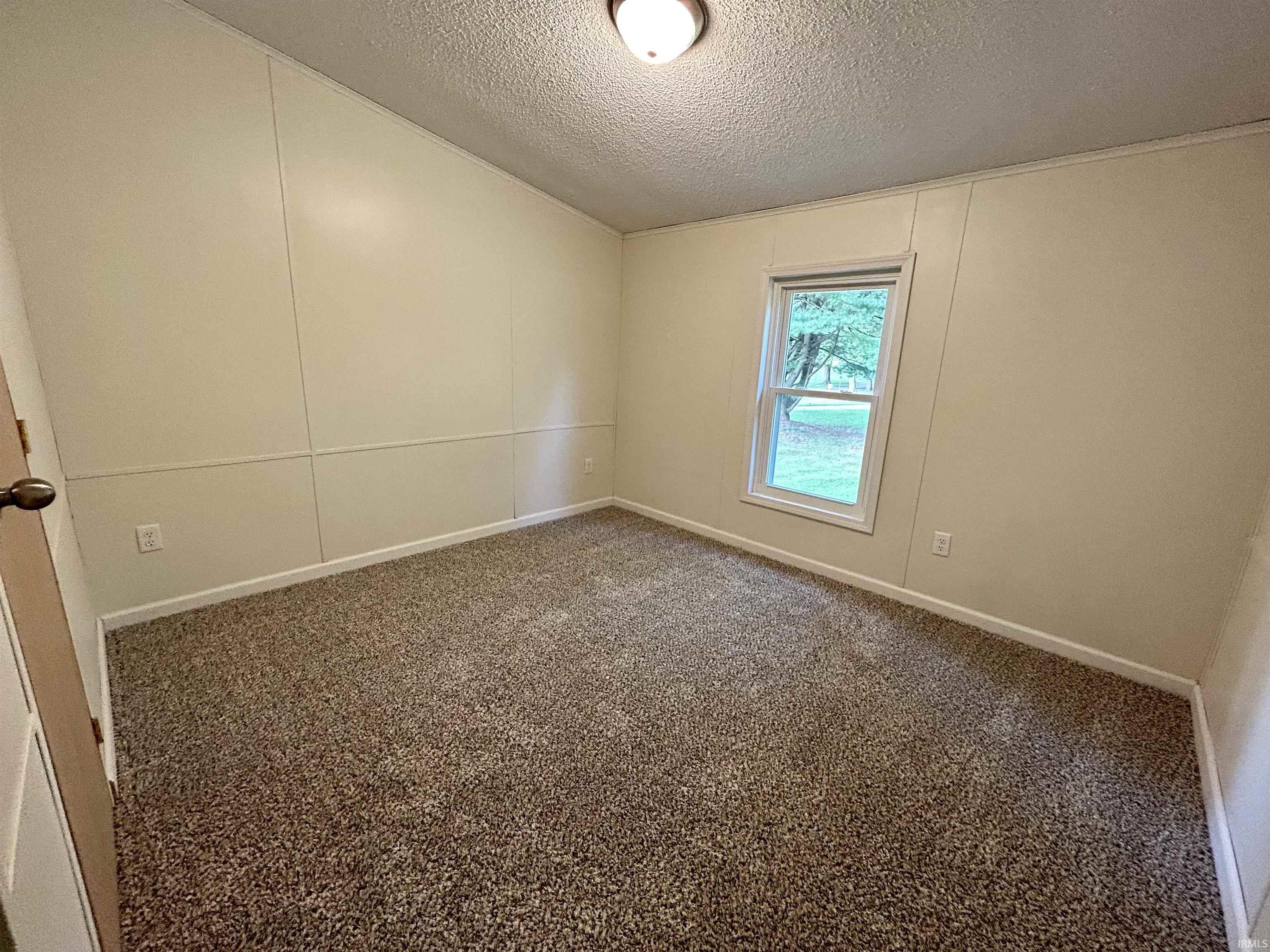 5250 South Country Club Road Warsaw, IN 46580 - Photo 13 of 33 Gallery Image 13