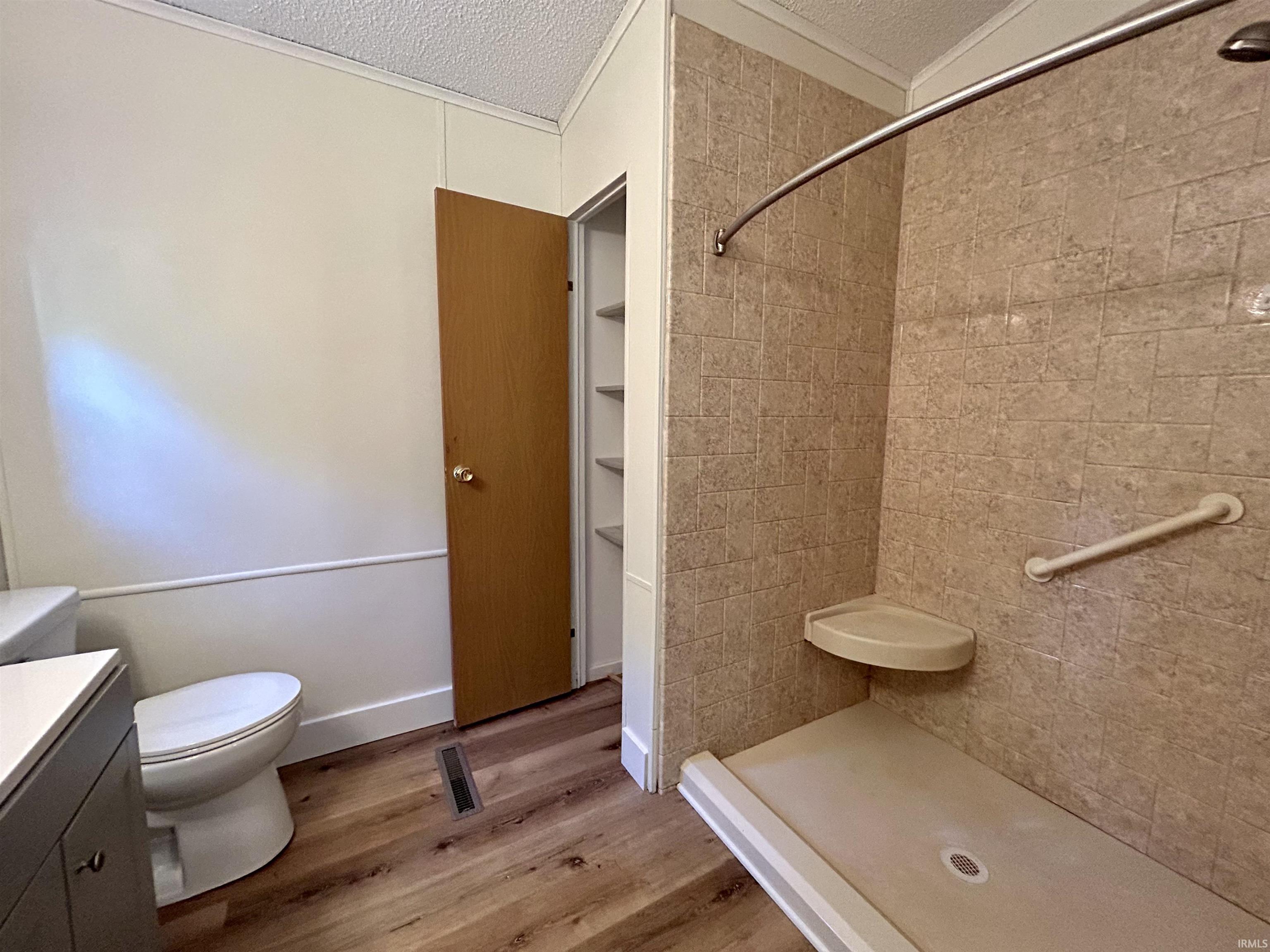 5250 South Country Club Road Warsaw, IN 46580 - Photo 15 of 33 Gallery Image 15