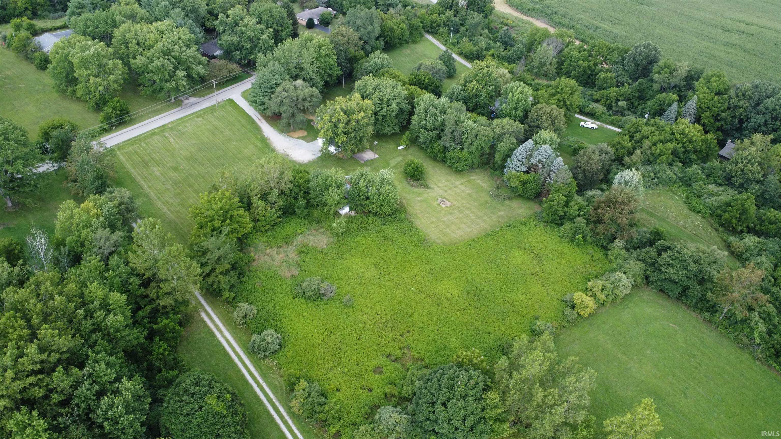 5250 South Country Club Road Warsaw, IN 46580 - Photo 7 of 33 Gallery Image 7