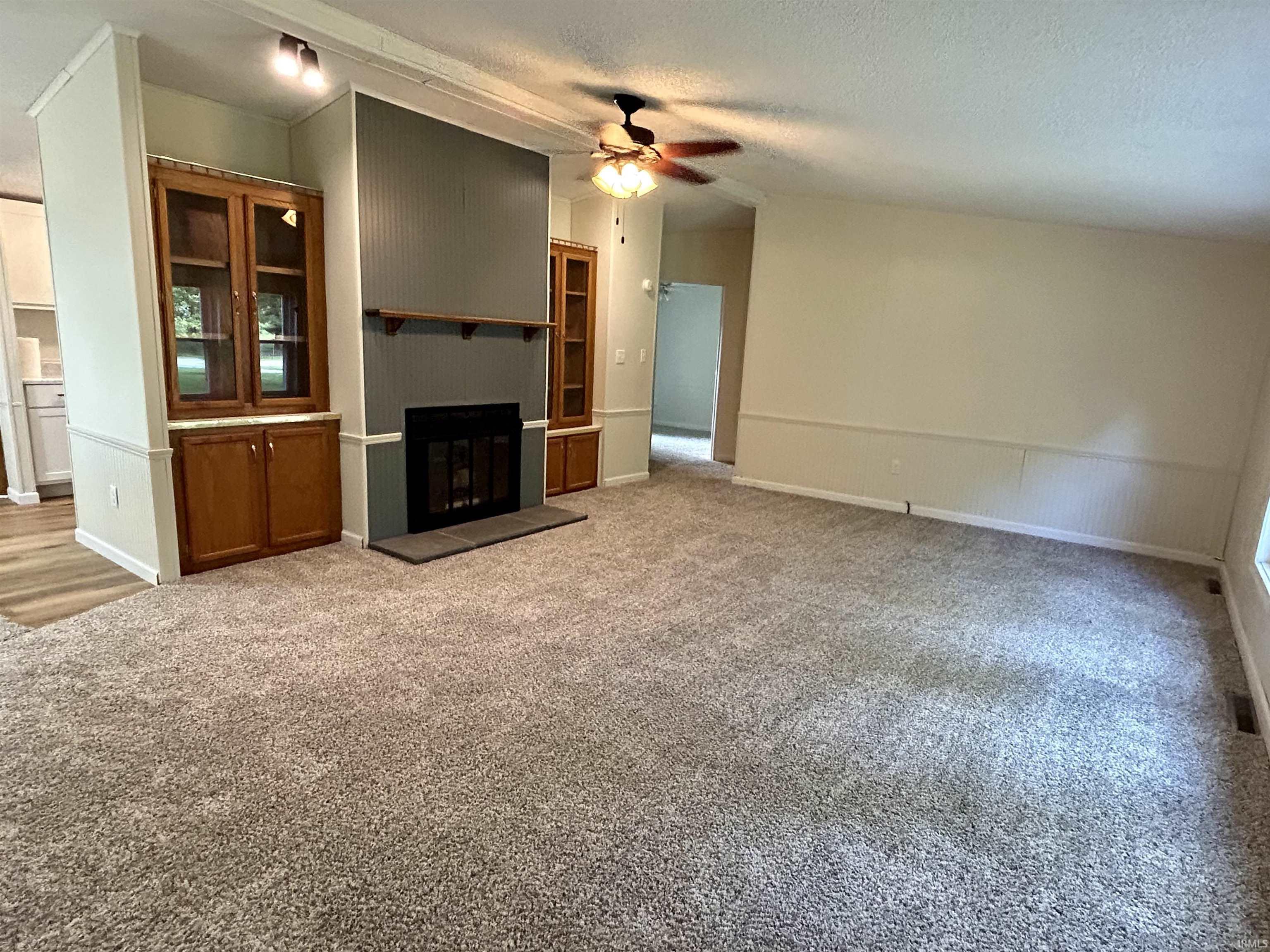 5250 South Country Club Road Warsaw, IN 46580 - Photo 10 of 33 Gallery Image 10
