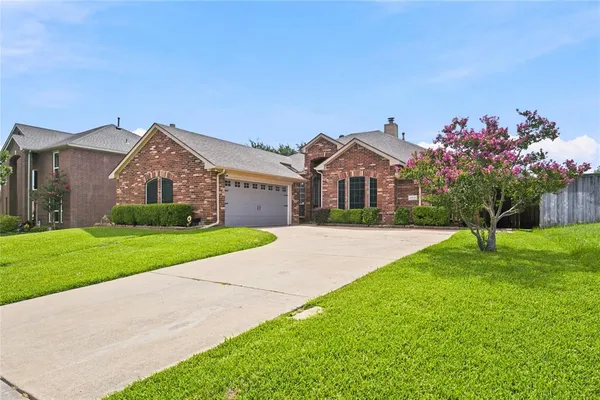 $375,000 | 5816 Mandarin Lane, Sachse, TX 75048