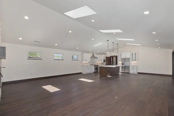 $1,149,000 | 807 South Barlow Lane, Bishop, CA 93514