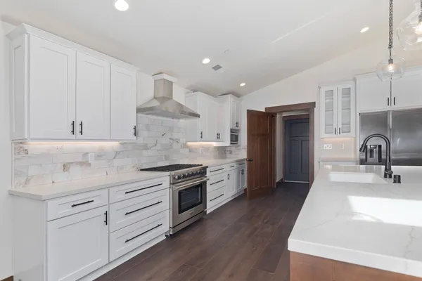$1,149,000 | 807 South Barlow Lane, Bishop, CA 93514