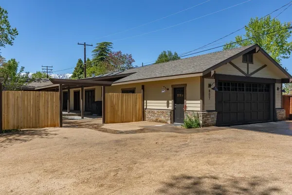 $1,149,000 | 807 South Barlow Lane, Bishop, CA 93514