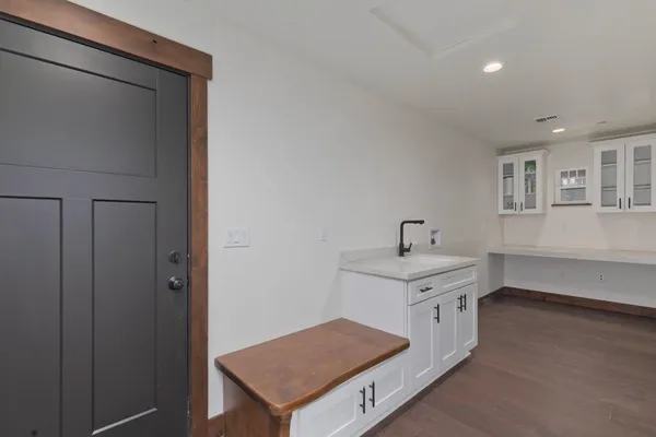 $1,149,000 | 807 South Barlow Lane, Bishop, CA 93514