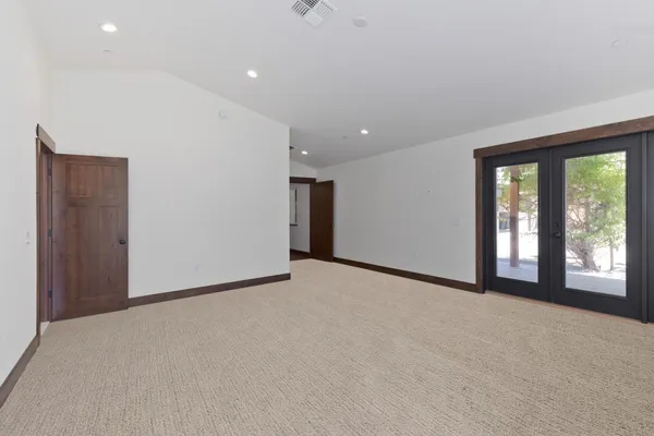 $1,149,000 | 807 South Barlow Lane, Bishop, CA 93514