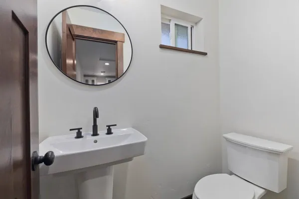 $1,149,000 | 807 South Barlow Lane, Bishop, CA 93514