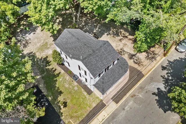 $260,000 | 27 East Phoenix Avenue, Lawnside, NJ 08045