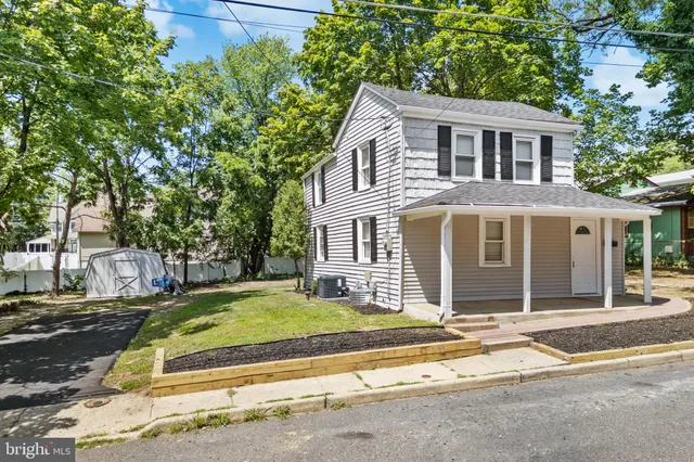 $260,000 | 27 East Phoenix Avenue, Lawnside, NJ 08045