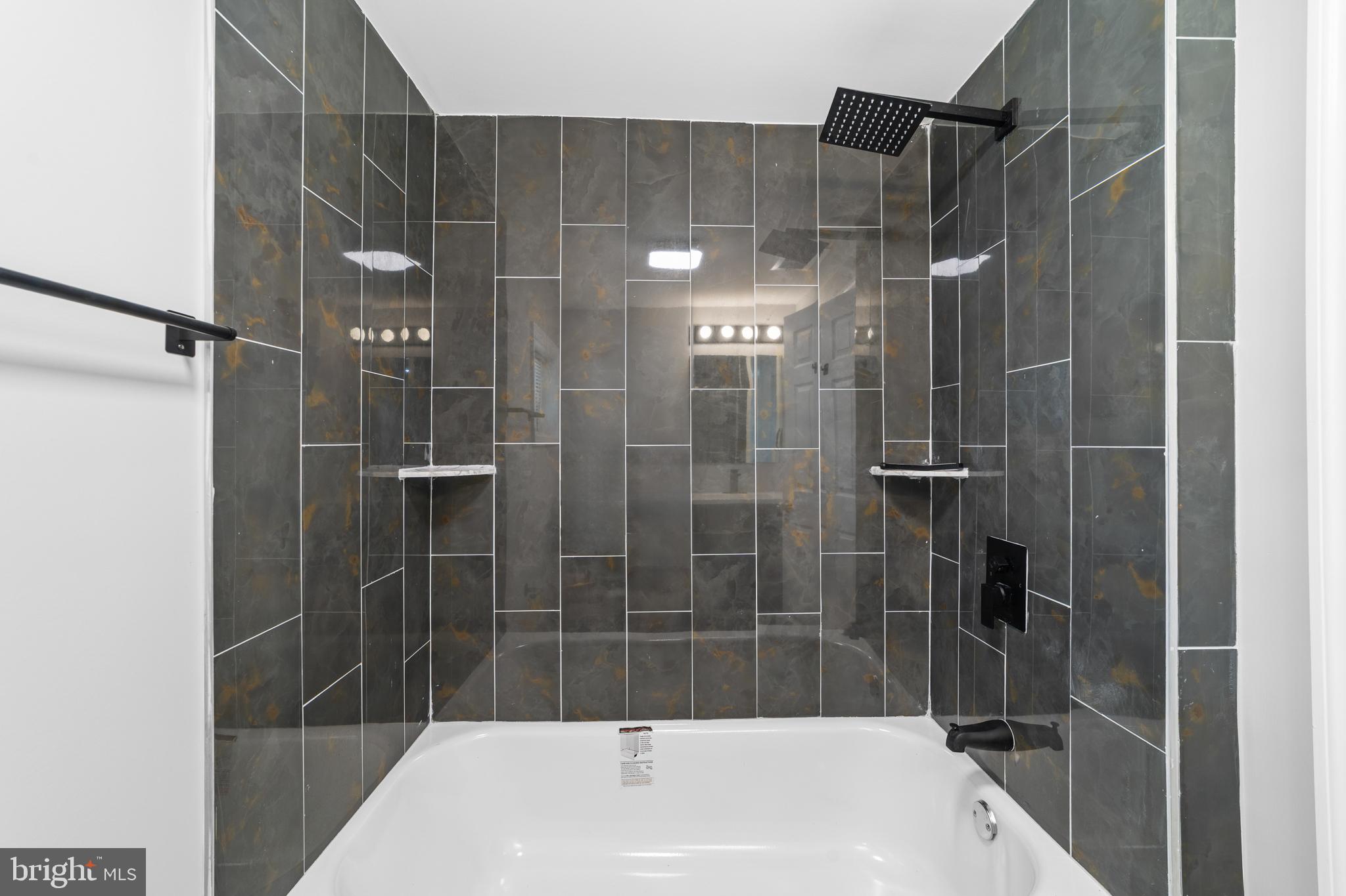 27 East Phoenix Avenue Lawnside, NJ 08045 - Photo 10 of 25