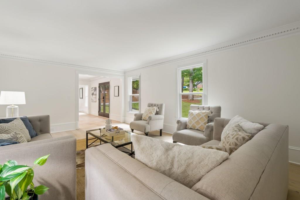 8140 Habersham Waters Road Sandy Springs, GA 30350 - Photo 5 of 73 Gallery Image 5